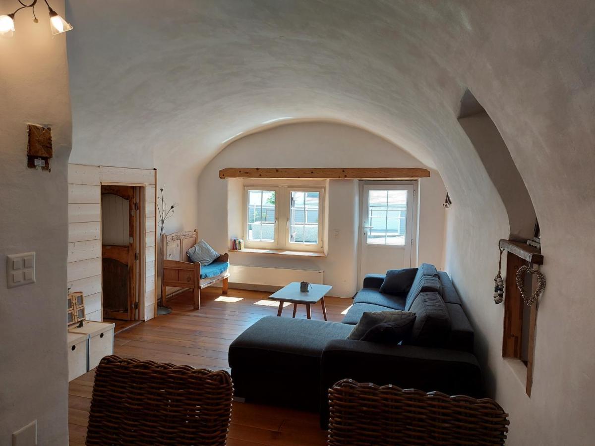 Appartement Voute En Gruyere Dans L'Intyamon Enney ภายนอก รูปภาพ
